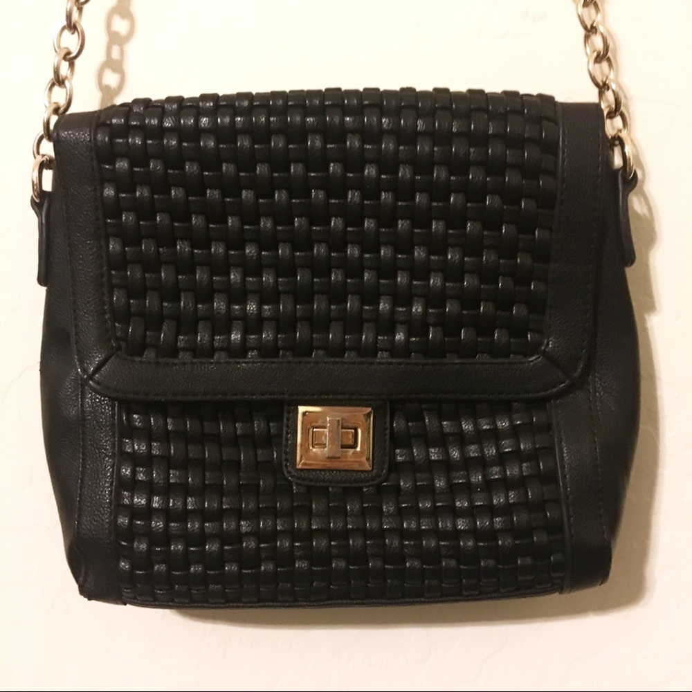 Black Vegan CrossHatch Purse. π€ - Picture 2 of 8